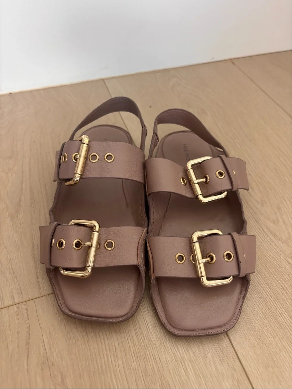 Free People Blossom Buckle Leather Sandals in Orchid Ice Sz 7